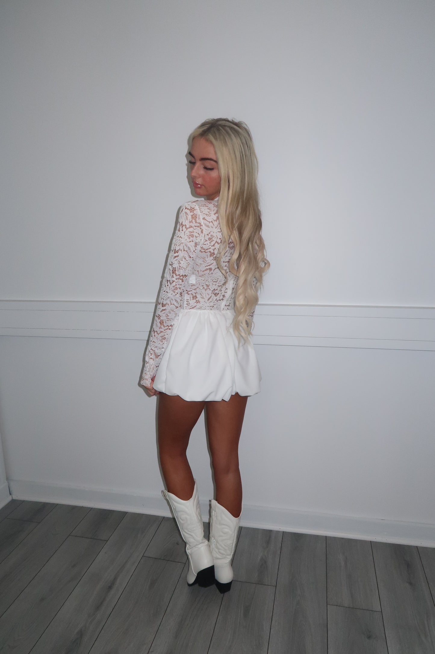 White lace puff dress