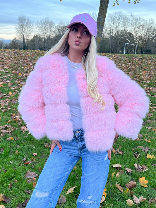 Luxury pink 3/4 sleeve faux fur coat